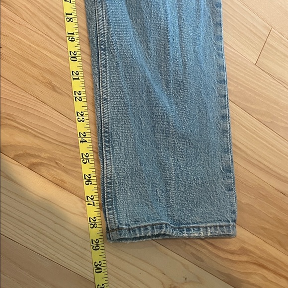 Abercrombie & Fitch 90’s Straight Mid-Rise Jeans - Picture 4 of 5